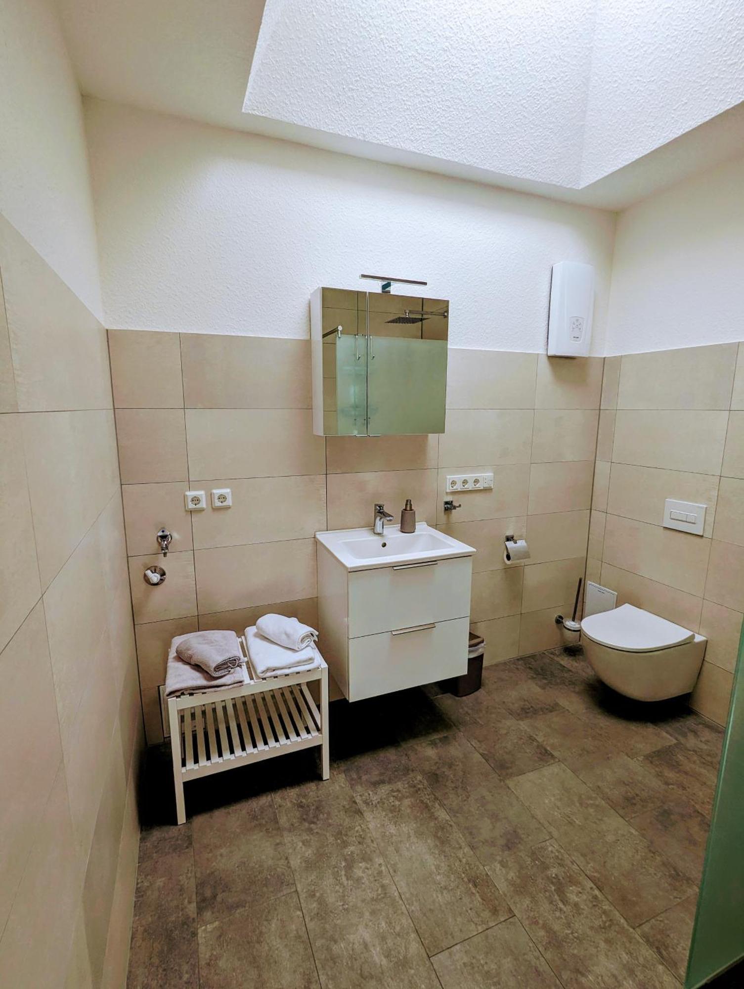 Fewo Urban Gotha-Apartment Ekhof- Am Schlosspark- Parken An Der Der Tuer- Barrierefrei, 900 Meter Zum Bahnhof - Wallbox Екстер'єр фото