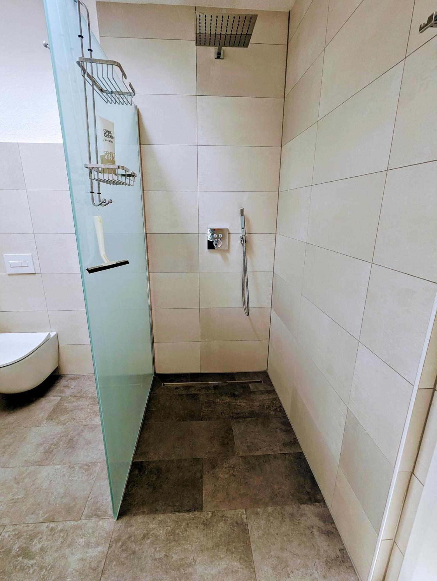 Fewo Urban Gotha-Apartment Ekhof- Am Schlosspark- Parken An Der Der Tuer- Barrierefrei, 900 Meter Zum Bahnhof - Wallbox Екстер'єр фото